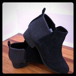 Black/grey Deia style TOMS booties